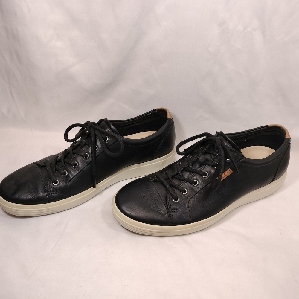 ECCO Black Sneakers; Soft Leather Lace Up Low Top Comfort Shoes